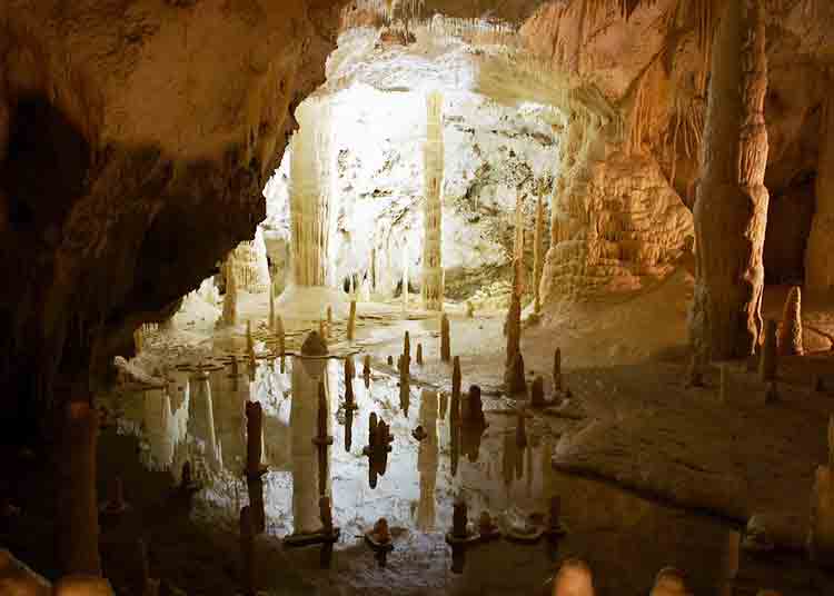 grotte frasassi
